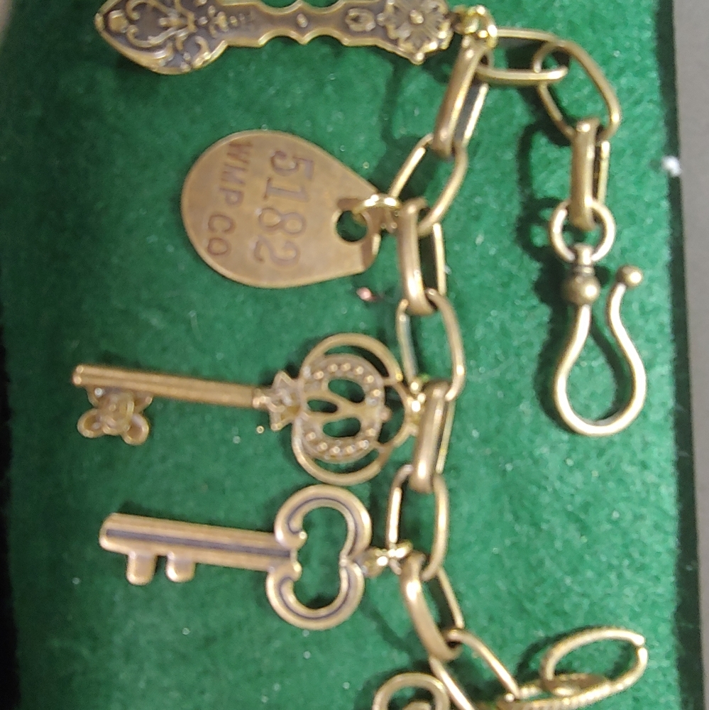 Bracelet - Picture 2 of 2